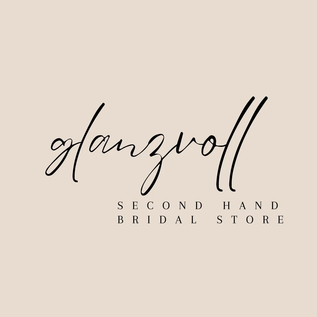 Glanzvoll - Brautmode - Curvy Store