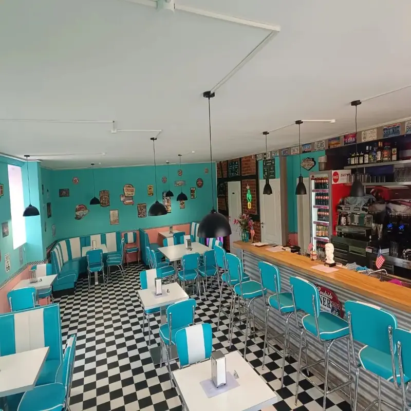 V8 Diner & Steakhouse