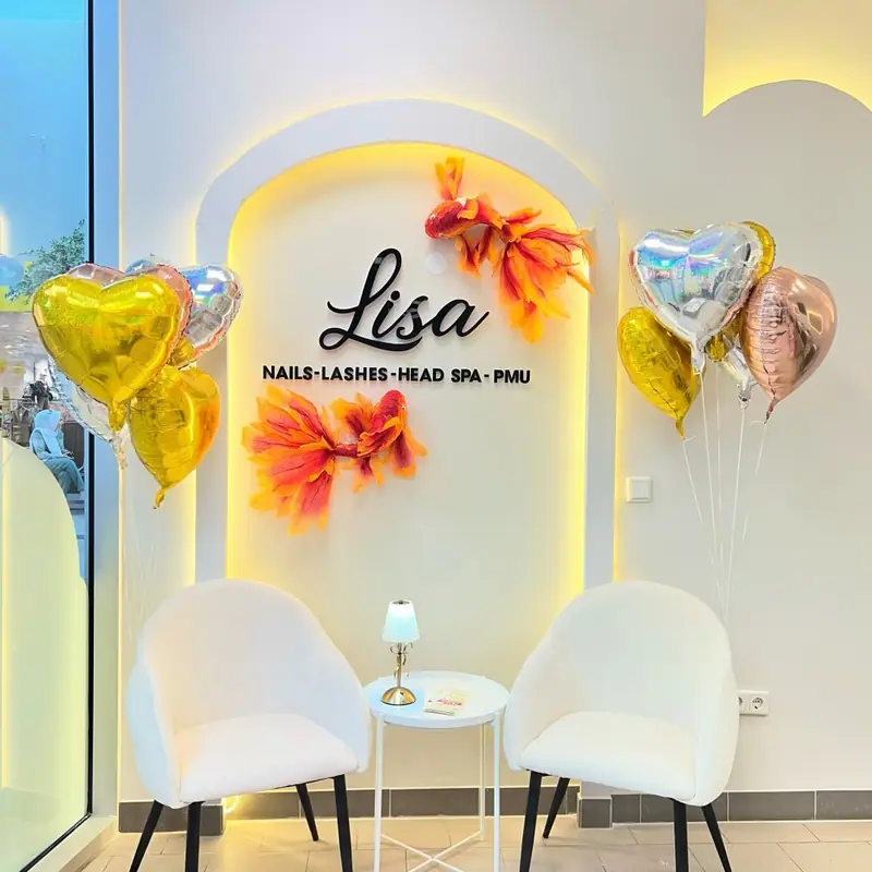 Lisa - Nails & Lashes