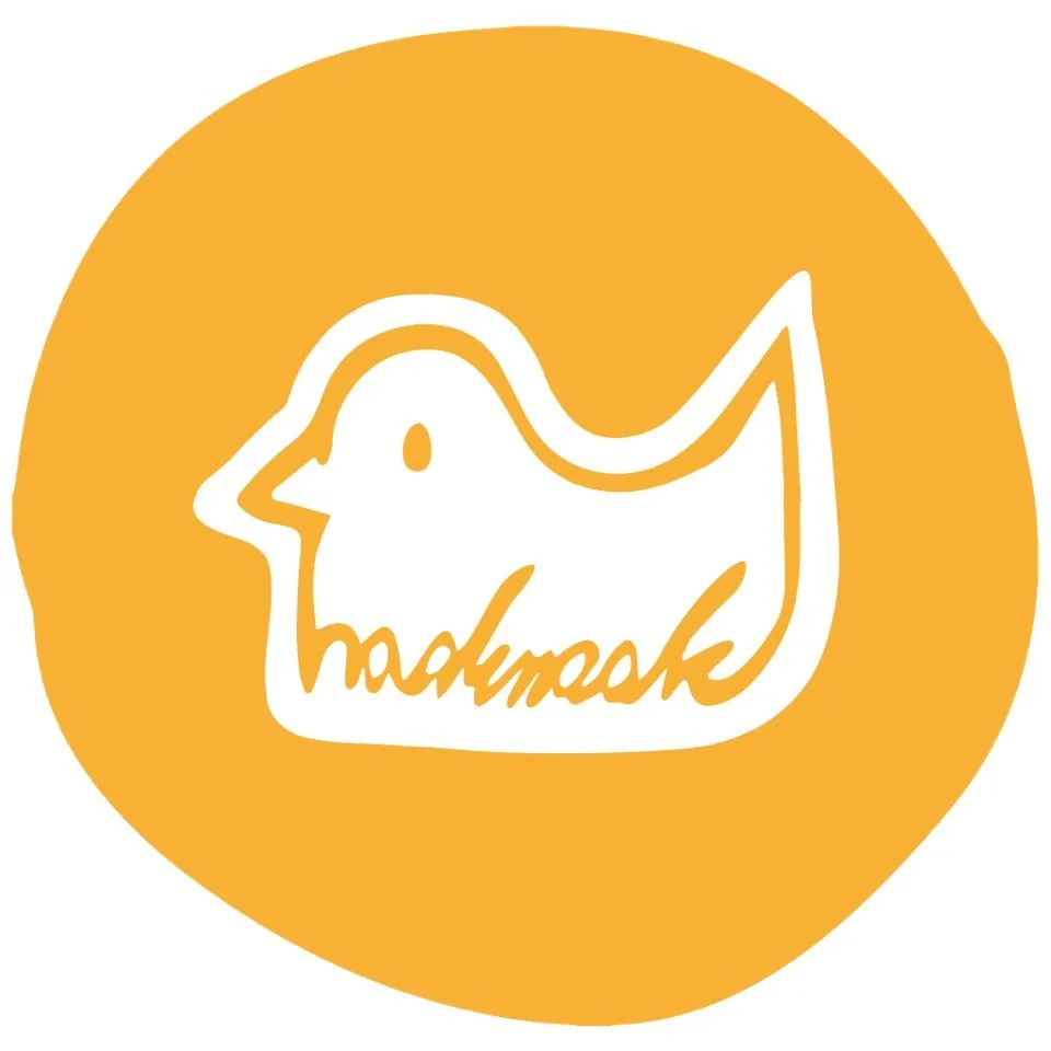 naaknaak - T-Shirt Shop